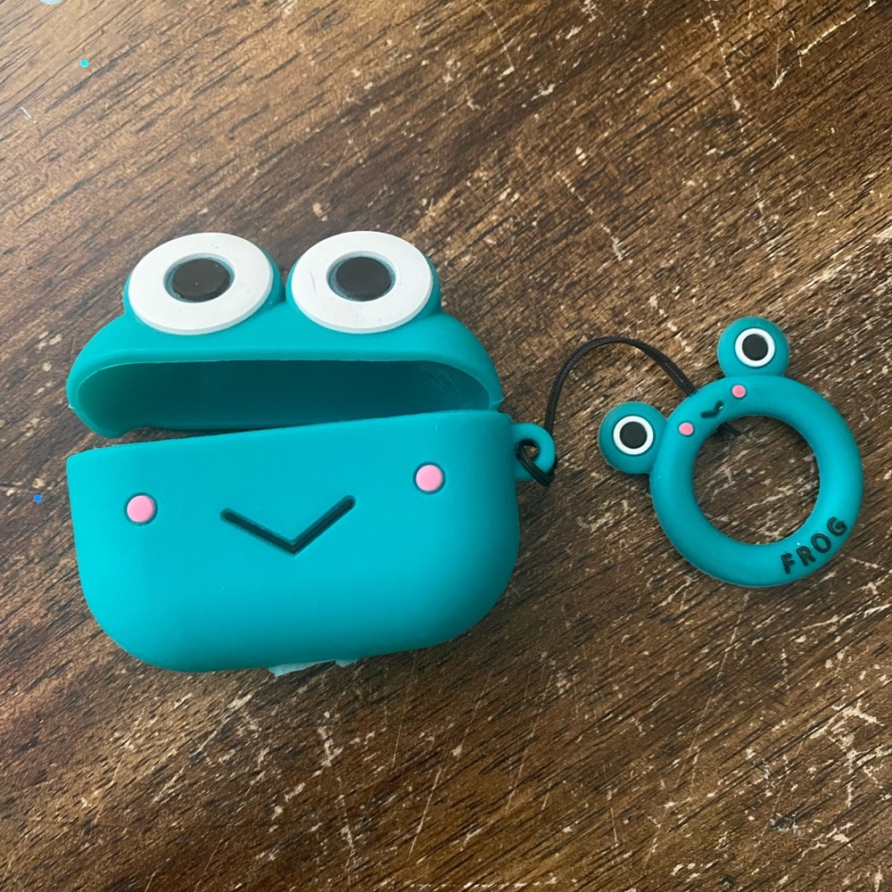 Frog AirPod pro carrying case